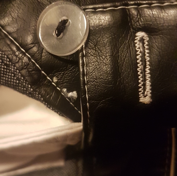 Hurley Faux leather shorts - Picture 4 of 10